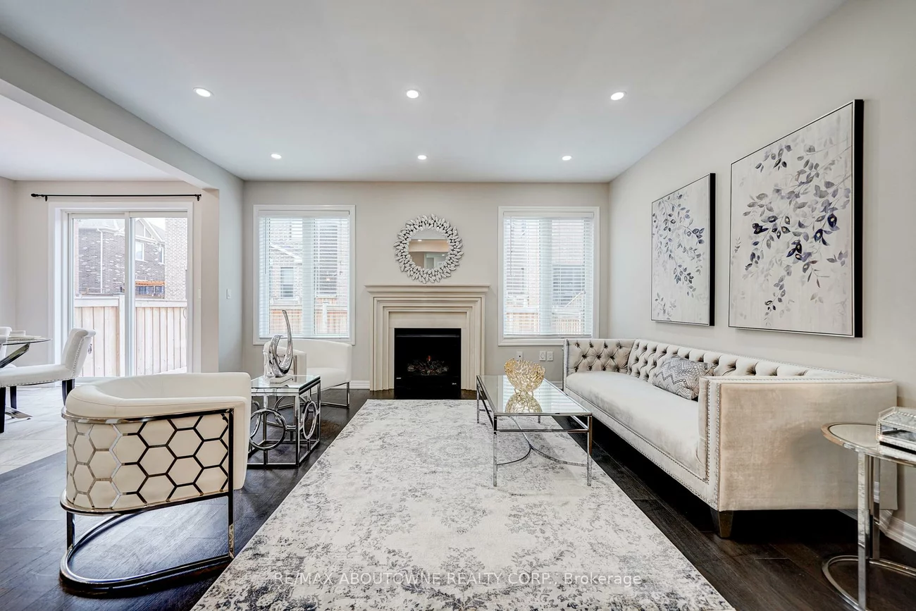 385, Dahlia, 1008 - GO Glenorchy, Oakville