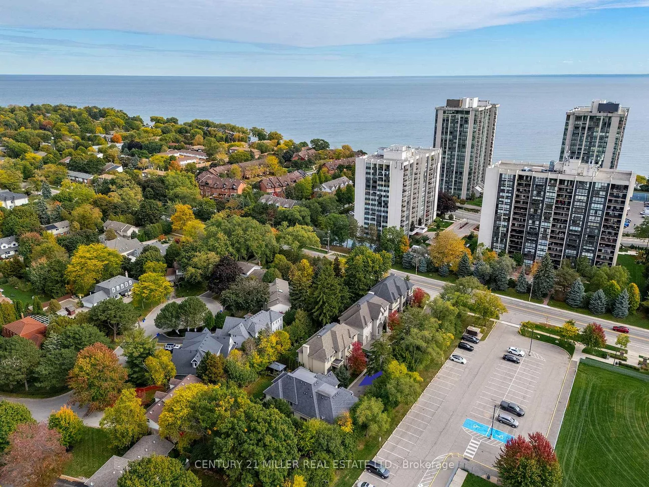 108, Livno, 1001 - BR Bronte, Oakville