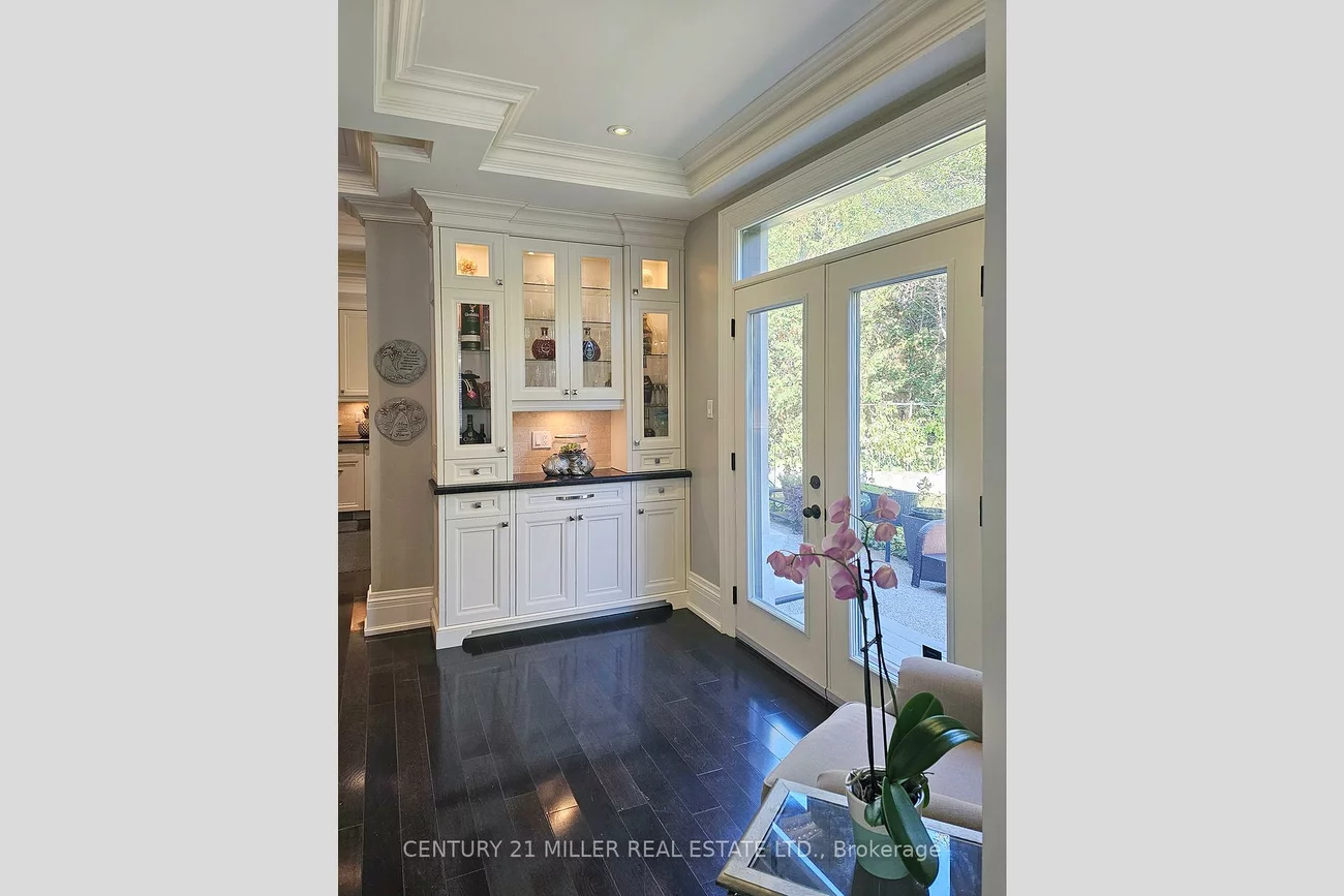 108, Livno, 1001 - BR Bronte, Oakville