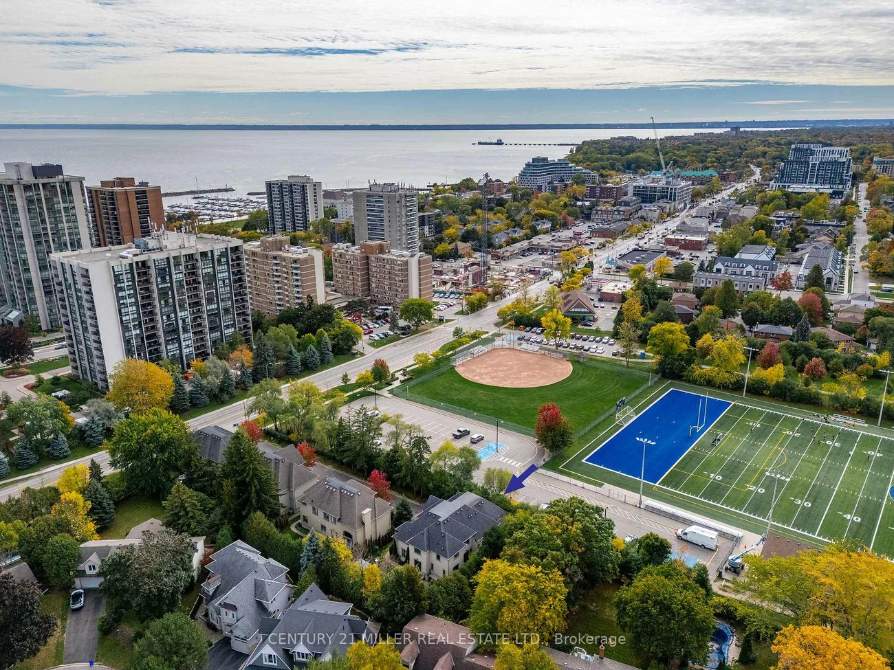 108, Livno, 1001 - BR Bronte, Oakville