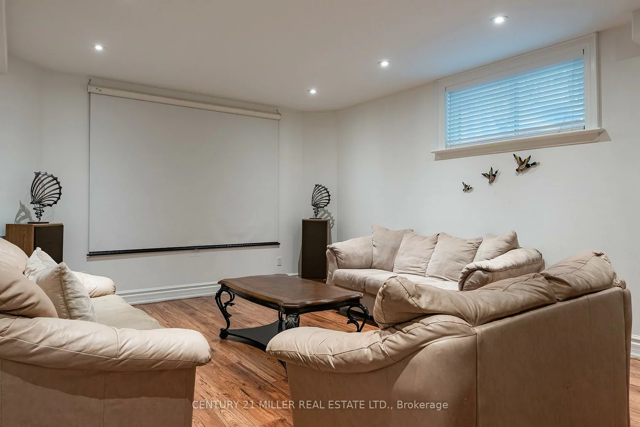 108, Livno, 1001 - BR Bronte, Oakville