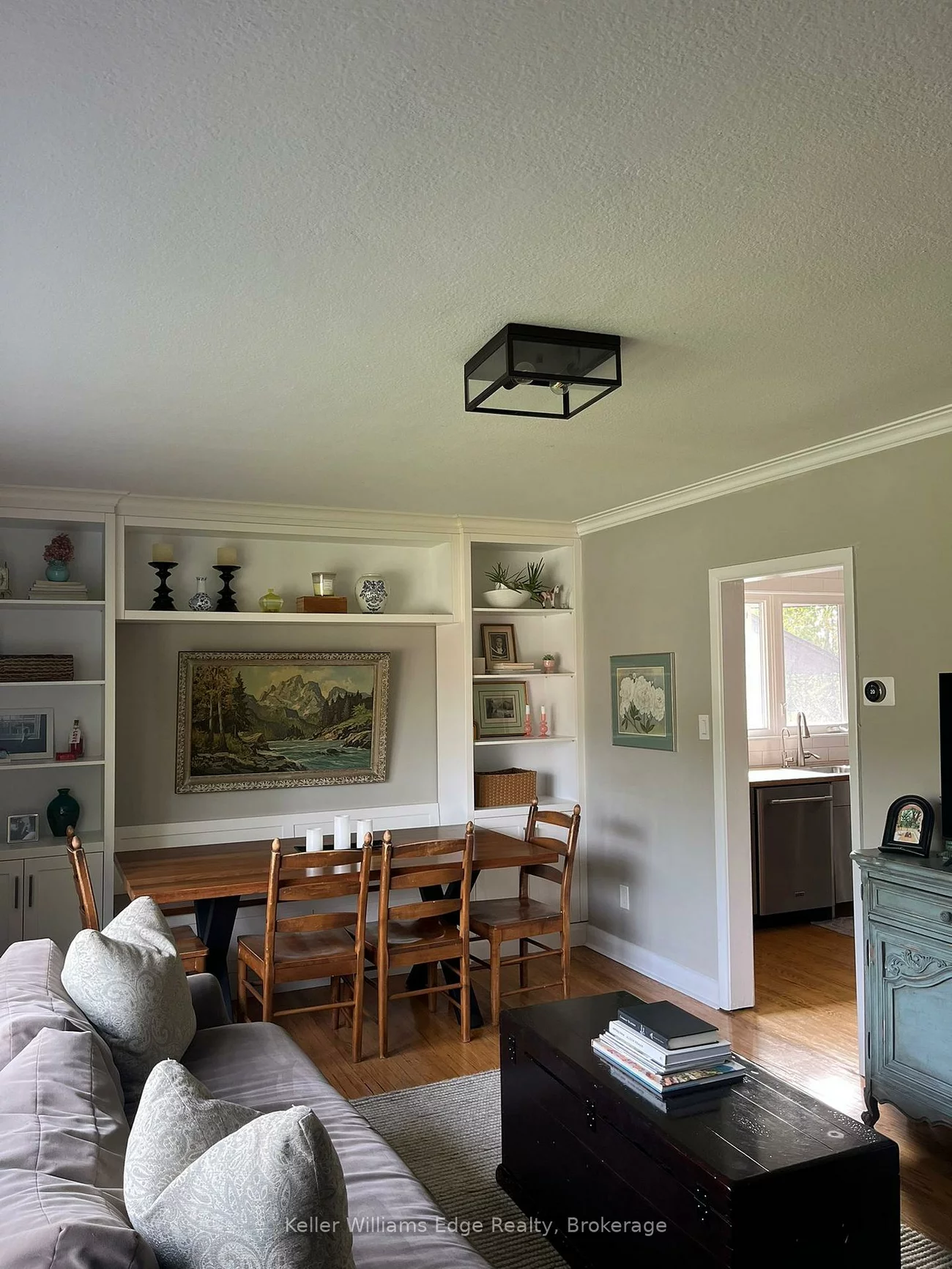 390, St. Augustine, 1002 - CO Central, Oakville