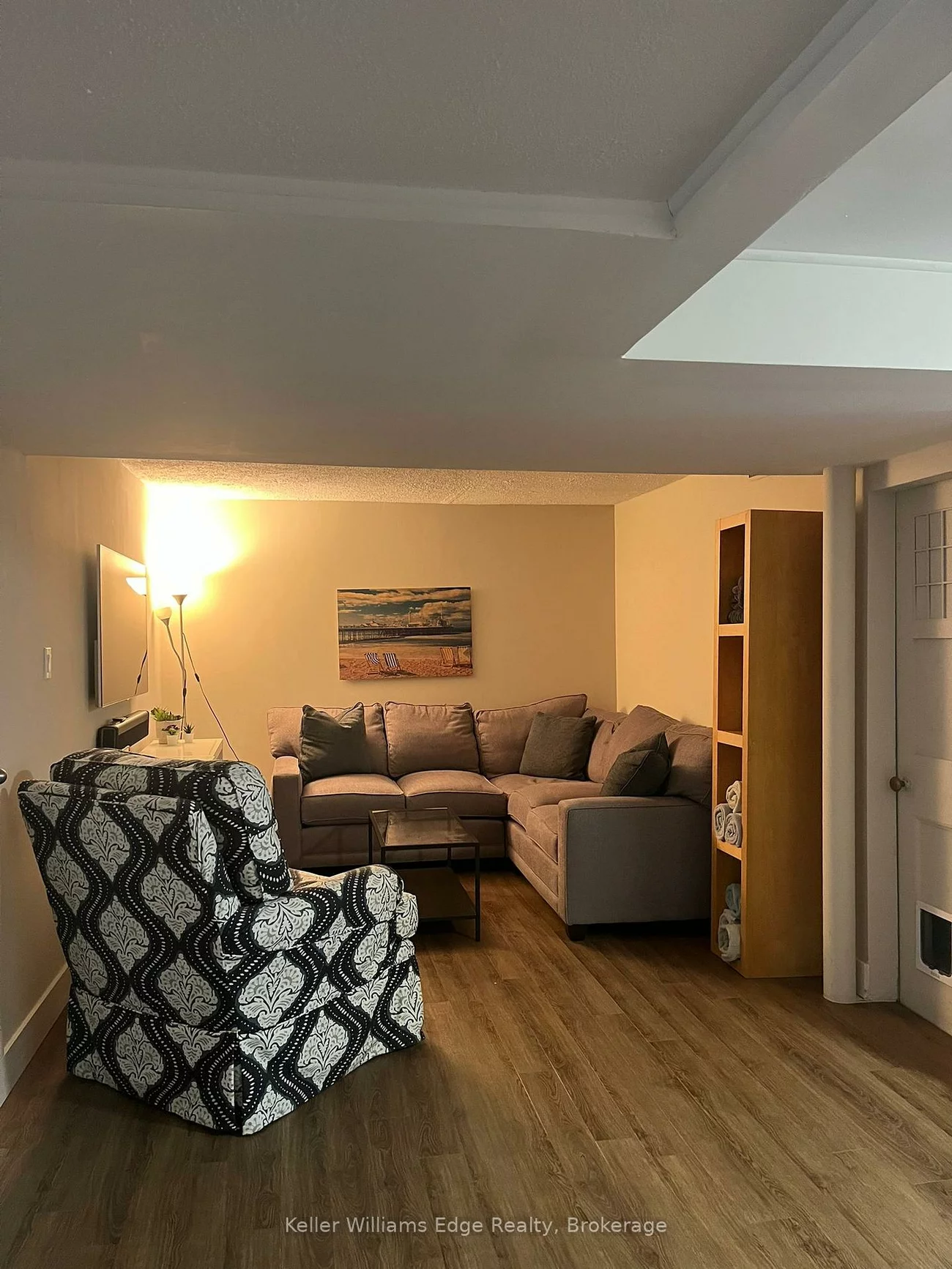 390, St. Augustine, 1002 - CO Central, Oakville