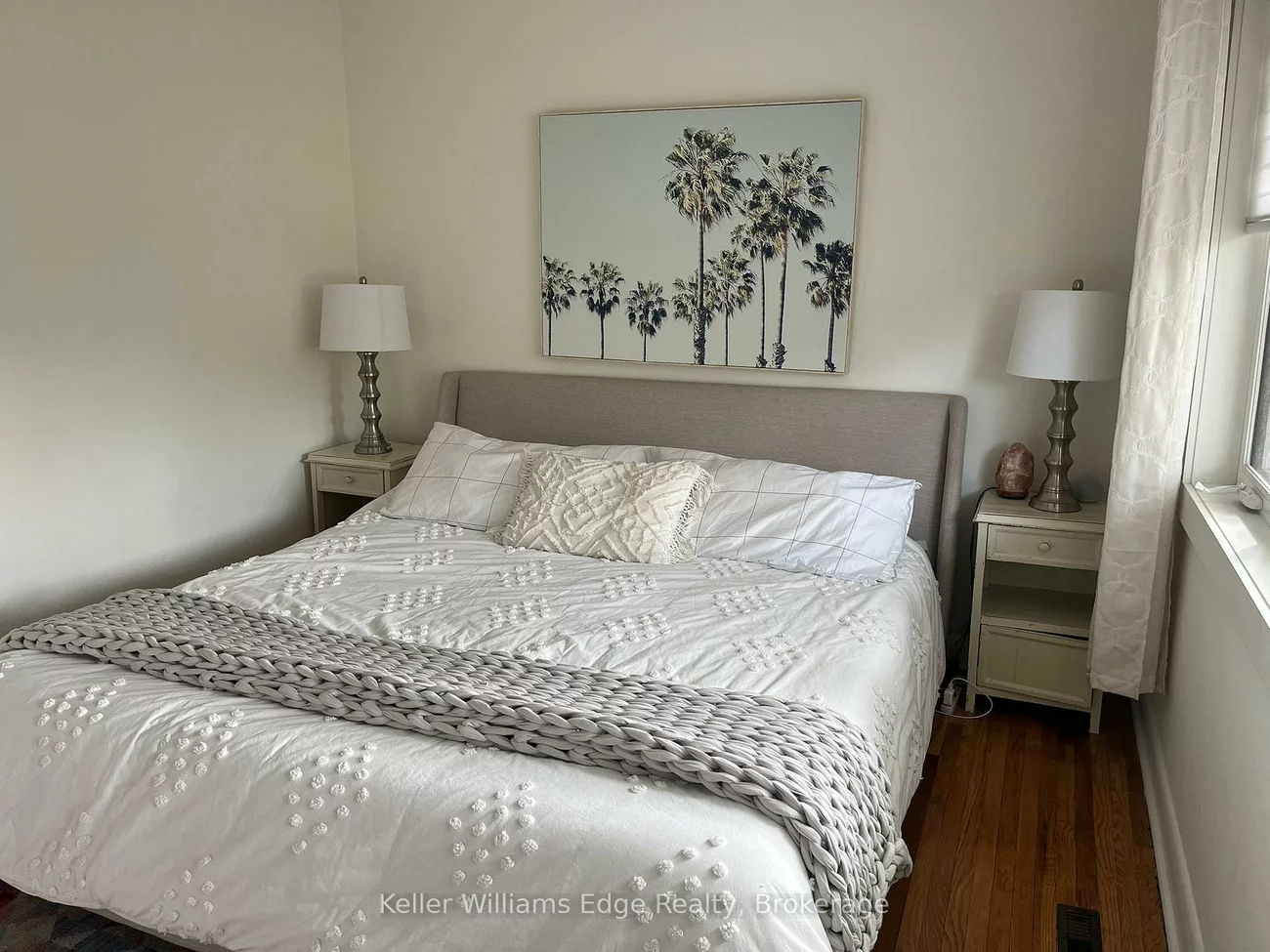 390, St. Augustine, 1002 - CO Central, Oakville