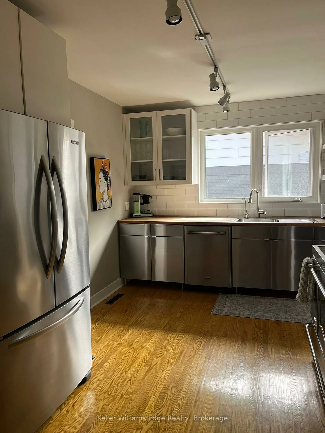 390, St. Augustine, 1002 - CO Central, Oakville