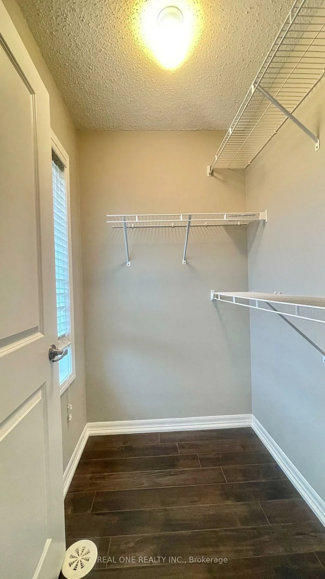 295, Ellen Davidson, 1008 - GO Glenorchy, Oakville