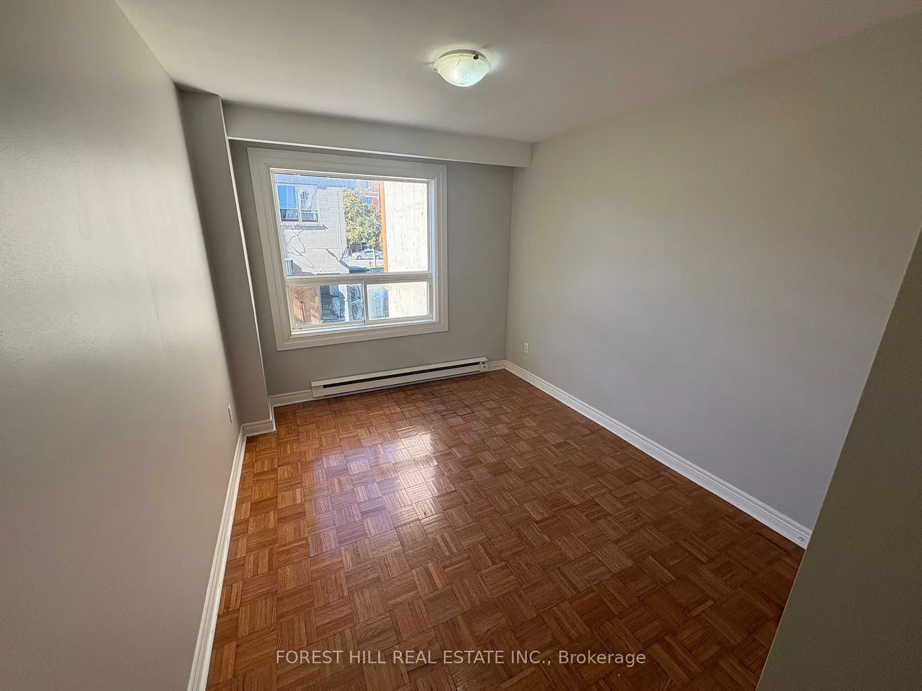 341, Lakeshore, 1013 - OO Old Oakville, Oakville