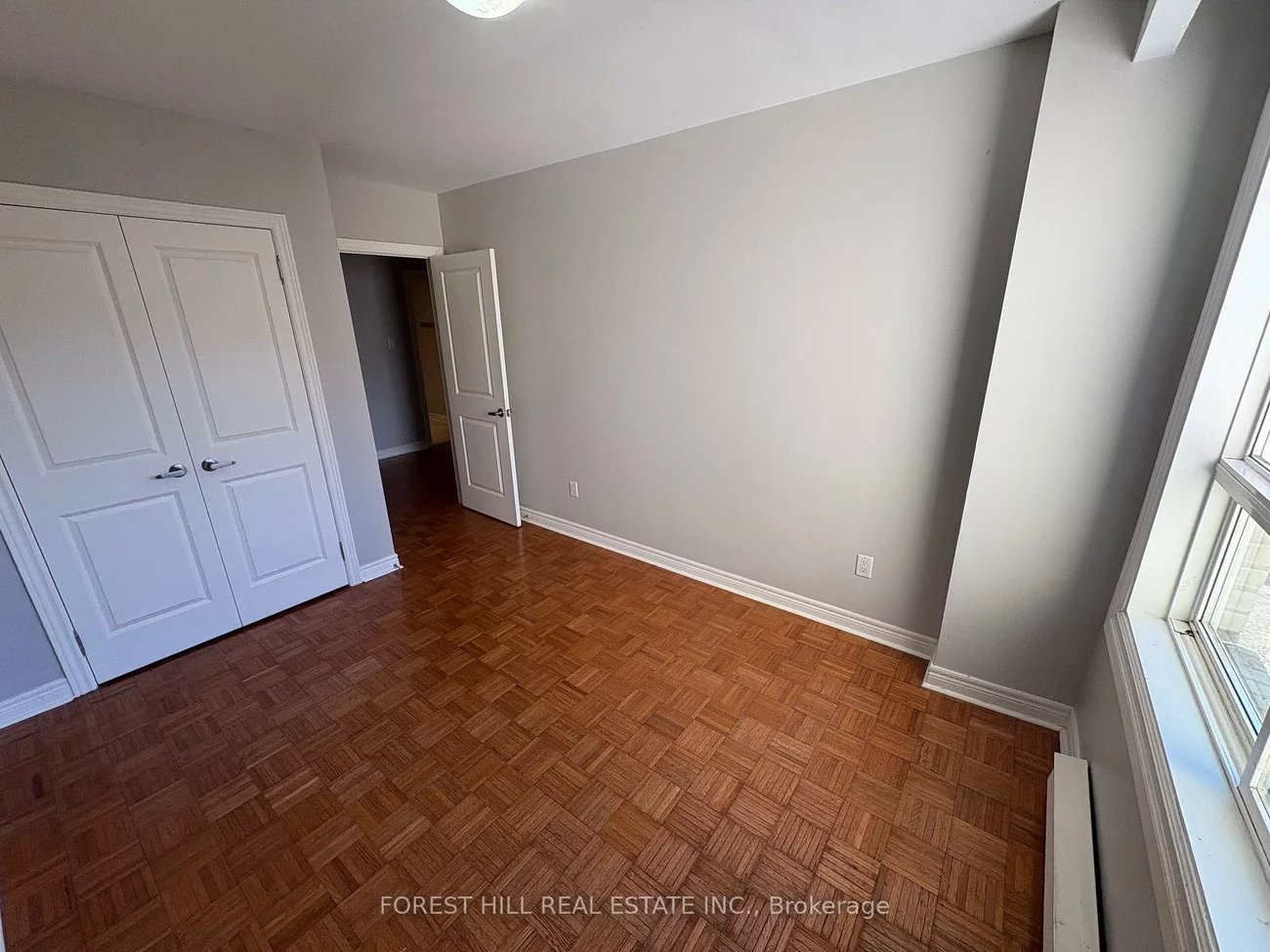 341, Lakeshore, 1013 - OO Old Oakville, Oakville