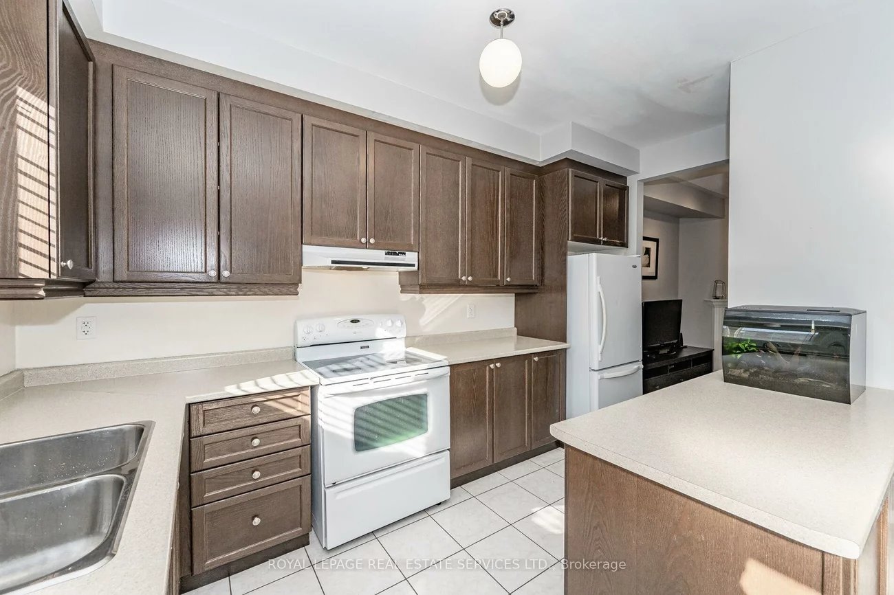 2041, Fiddlers, 1019 - WM Westmount, Oakville