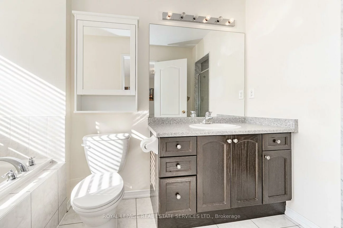 2041, Fiddlers, 1019 - WM Westmount, Oakville