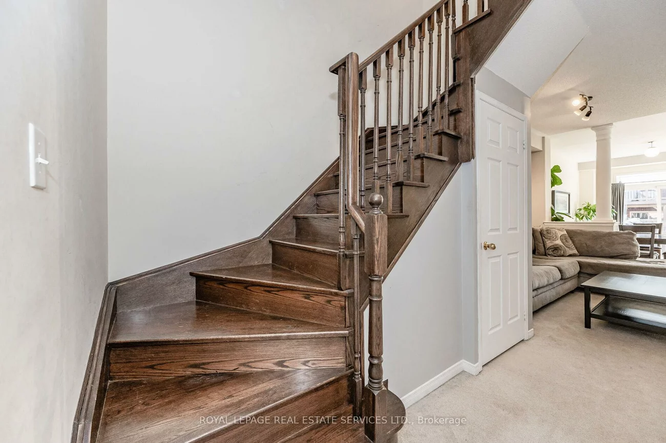 2041, Fiddlers, 1019 - WM Westmount, Oakville