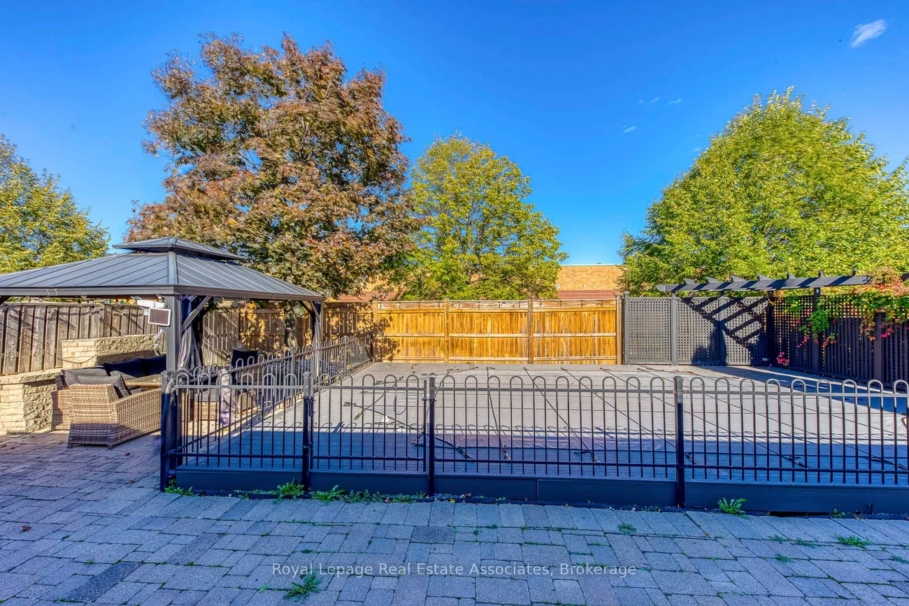 2535, Andover, 1015 - RO River Oaks, Oakville