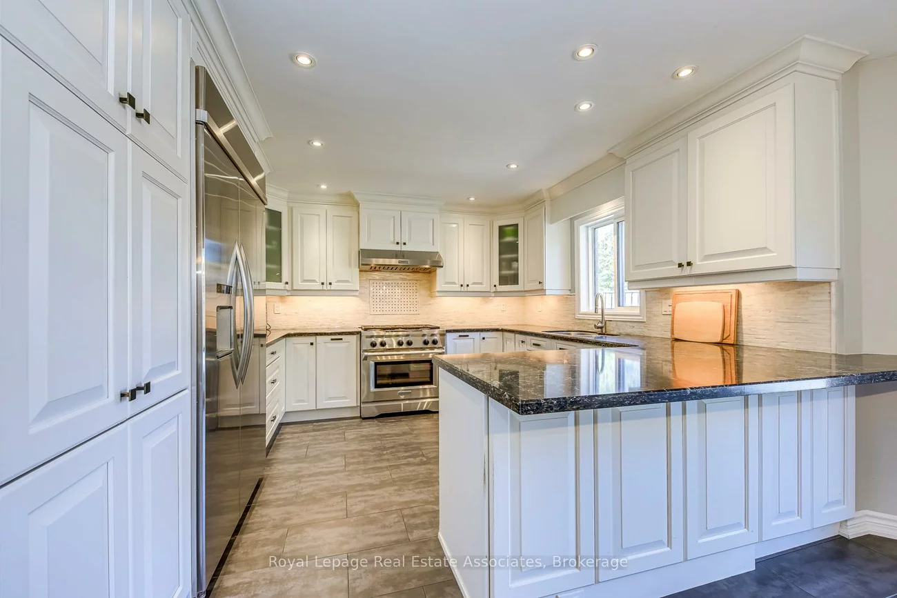 2535, Andover, 1015 - RO River Oaks, Oakville