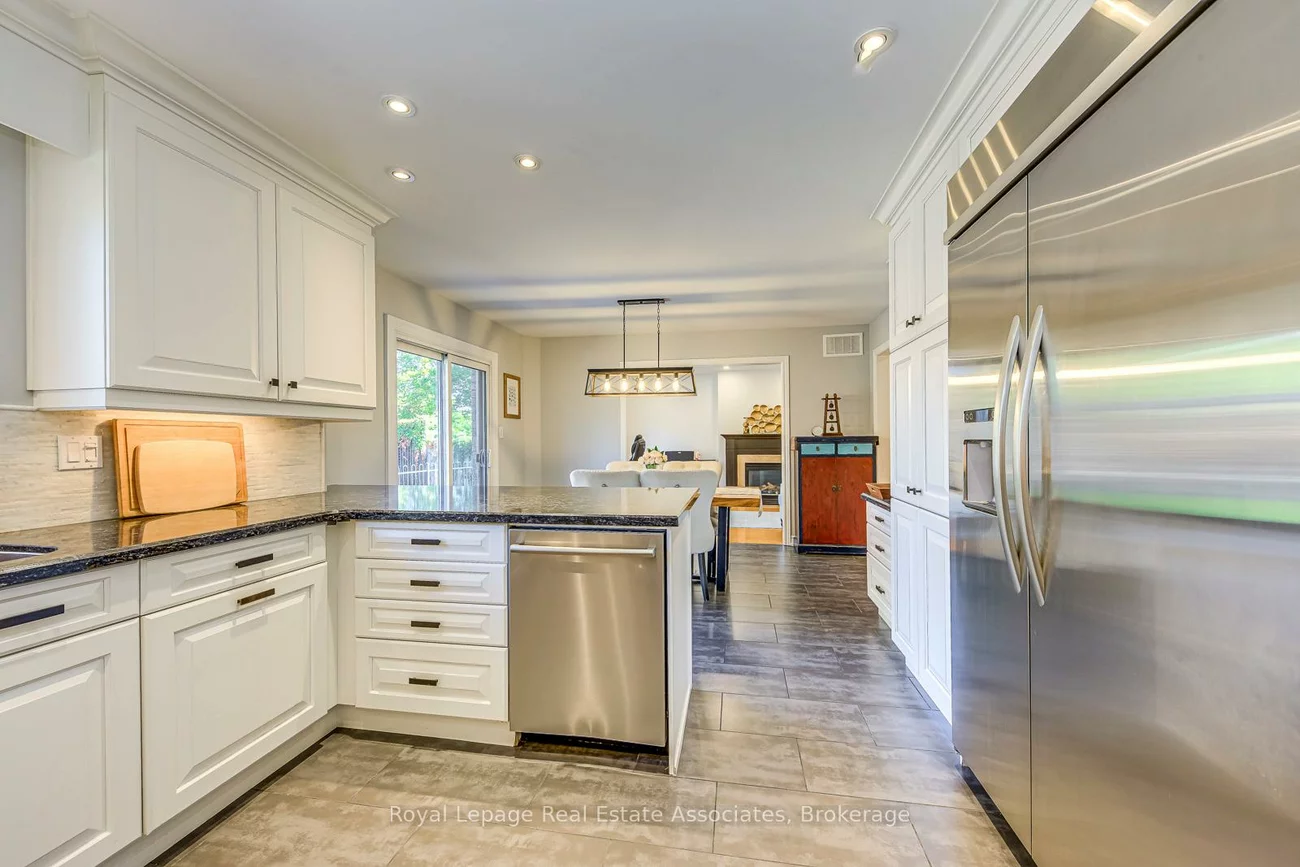 2535, Andover, 1015 - RO River Oaks, Oakville