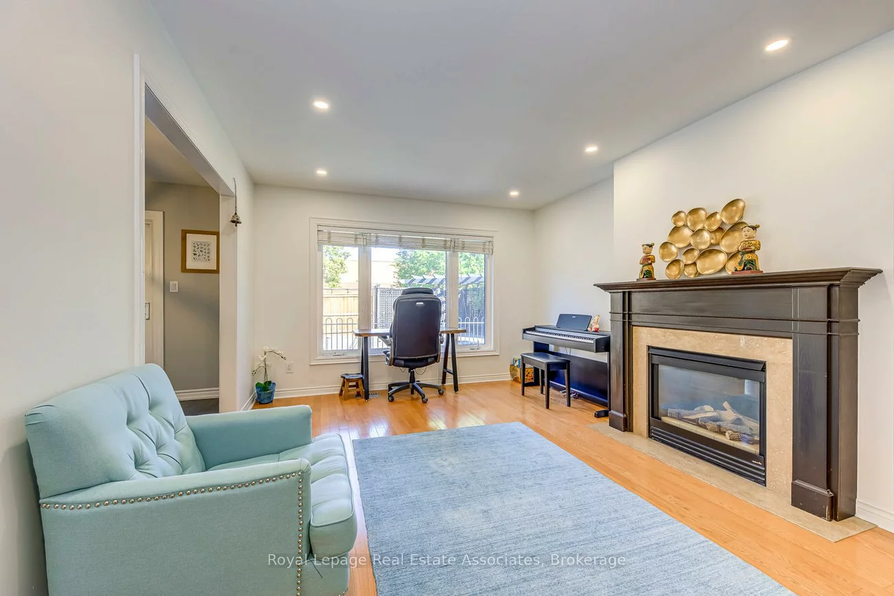 2535, Andover, 1015 - RO River Oaks, Oakville