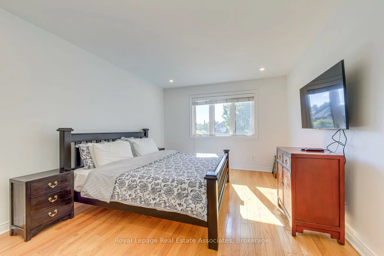 2535, Andover, 1015 - RO River Oaks, Oakville