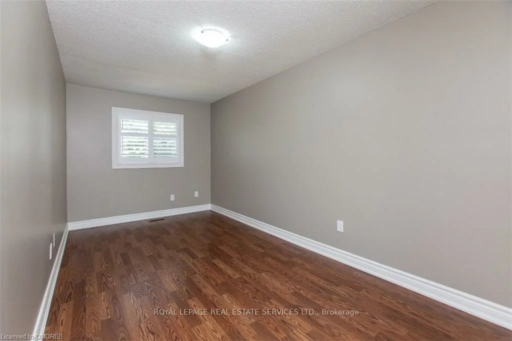 237, Ross, 1015 - RO River Oaks, Oakville