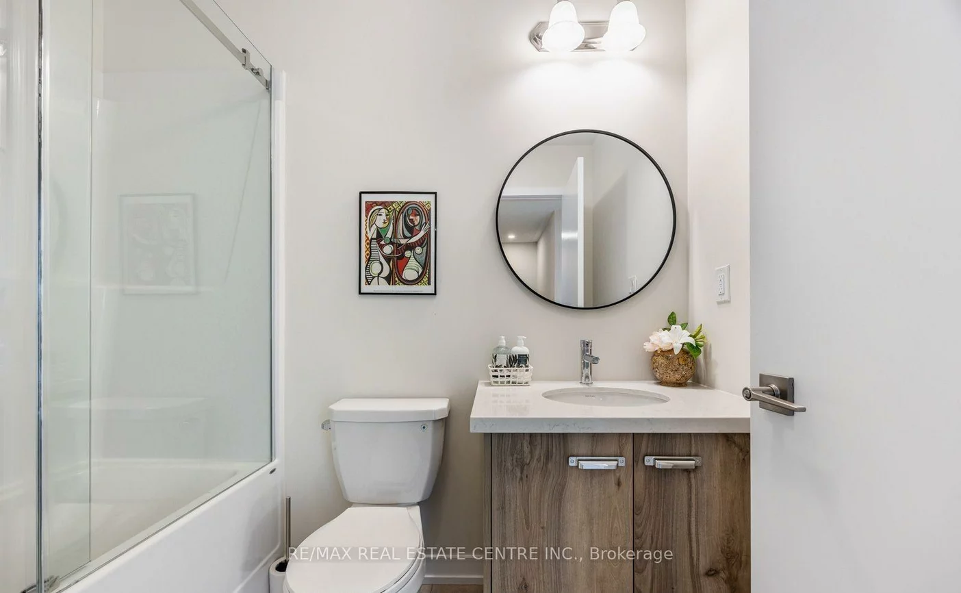 1357, Shevchenko, 1012 - NW Northwest, Oakville