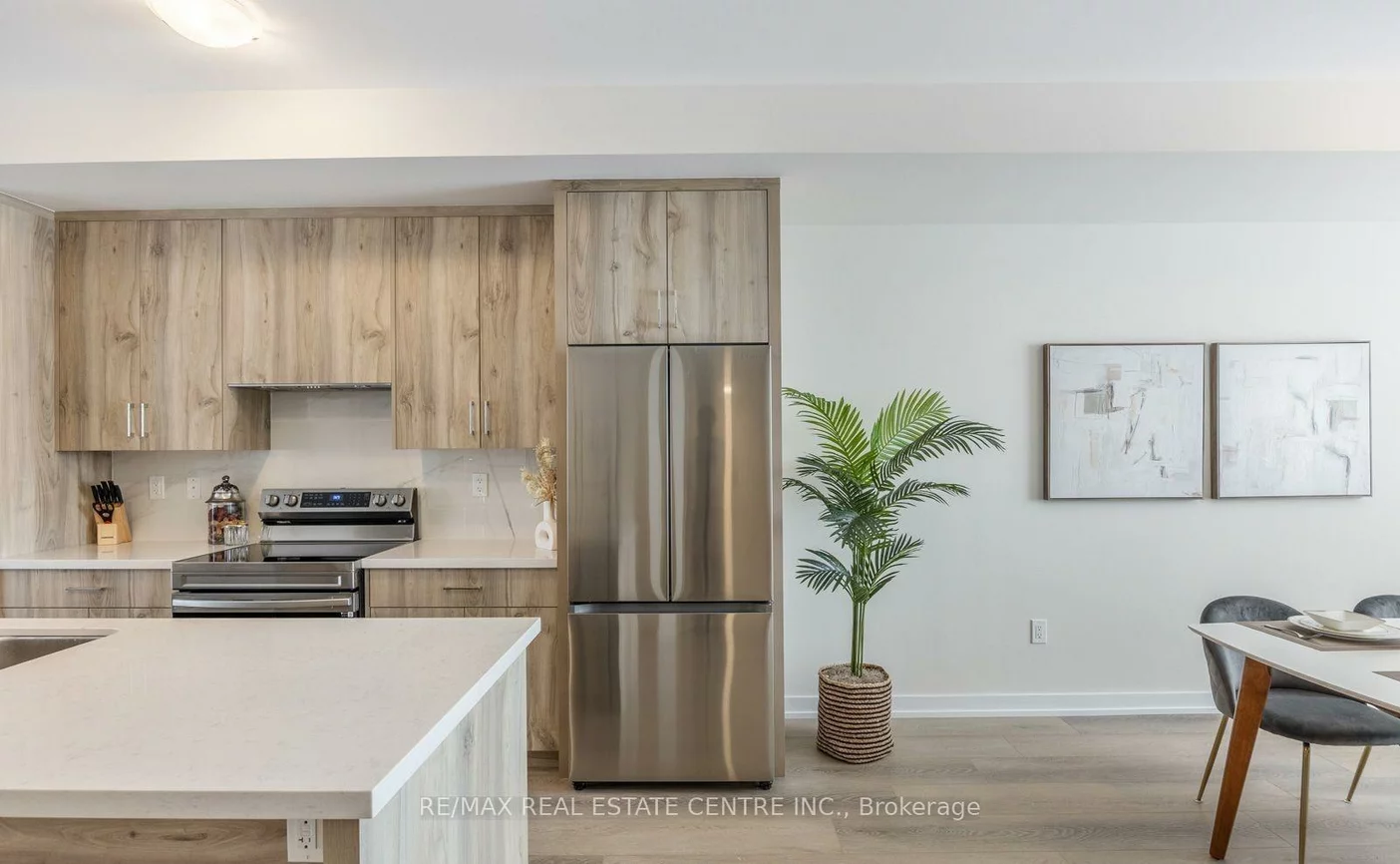 1357, Shevchenko, 1012 - NW Northwest, Oakville