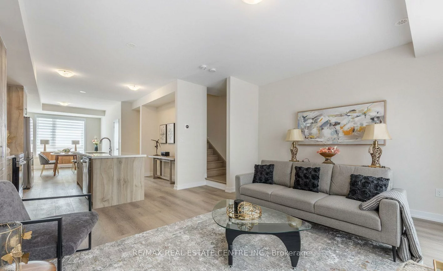 1357, Shevchenko, 1012 - NW Northwest, Oakville