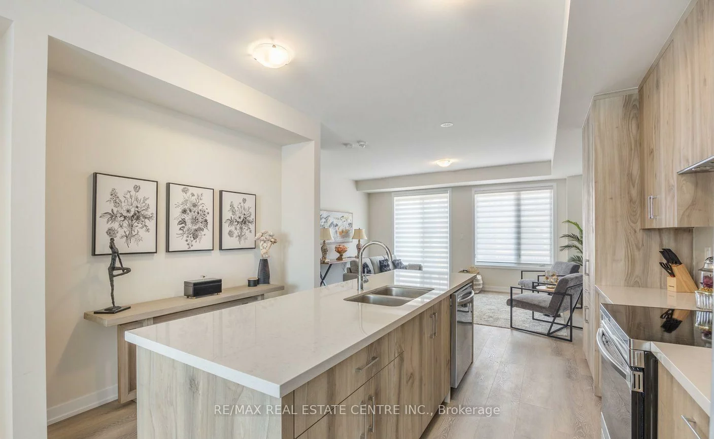 1357, Shevchenko, 1012 - NW Northwest, Oakville