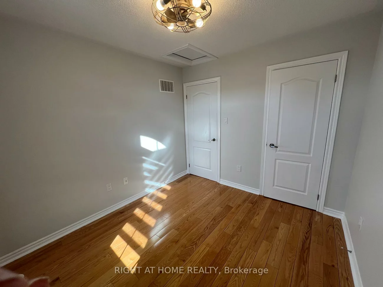 2435, Greenwich, 1019 - WM Westmount, Oakville