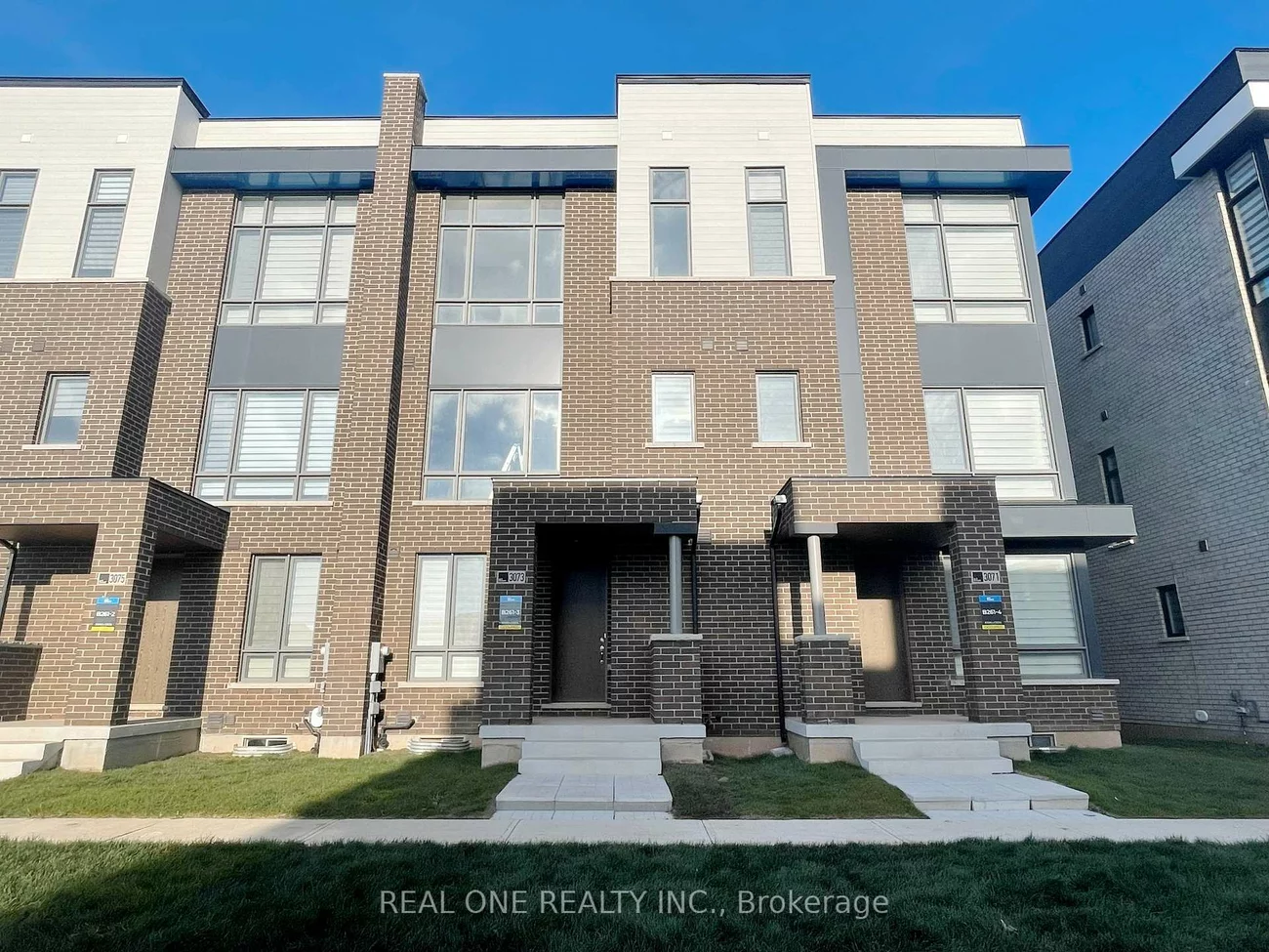 3073, Welsman, 1010 - JM Joshua Meadows, Oakville