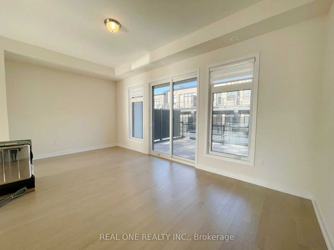 3073, Welsman, 1010 - JM Joshua Meadows, Oakville