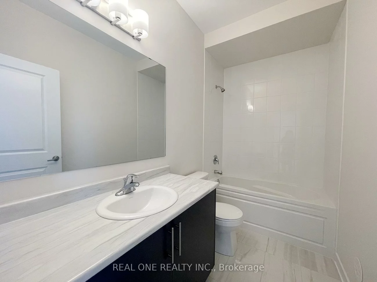 3073, Welsman, 1010 - JM Joshua Meadows, Oakville