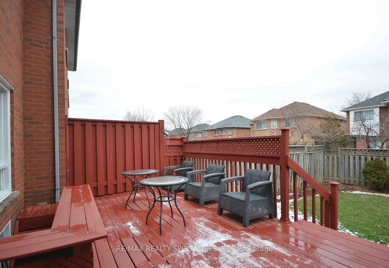 2207, Ridge Landing, 1022 - WT West Oak Trails, Oakville