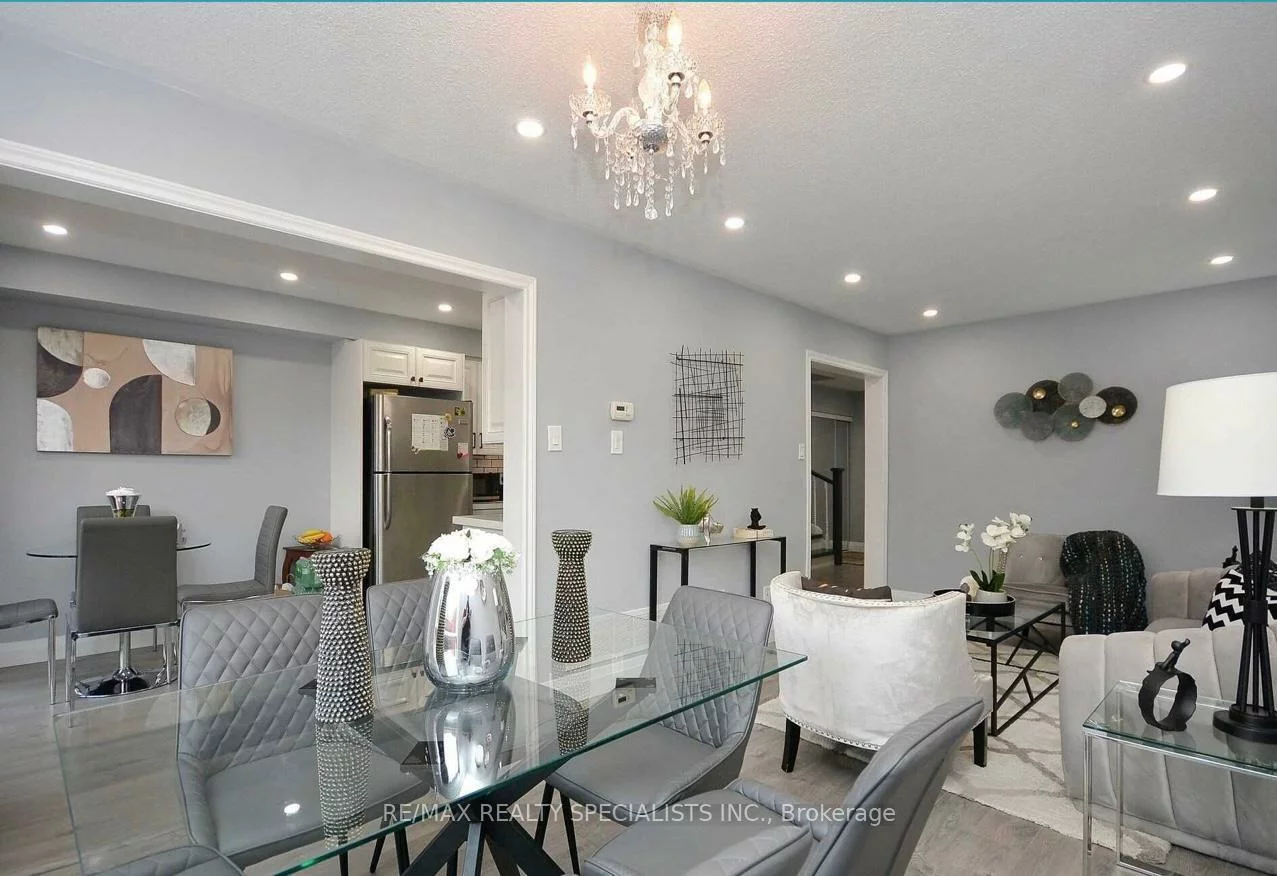 2207, Ridge Landing, 1022 - WT West Oak Trails, Oakville