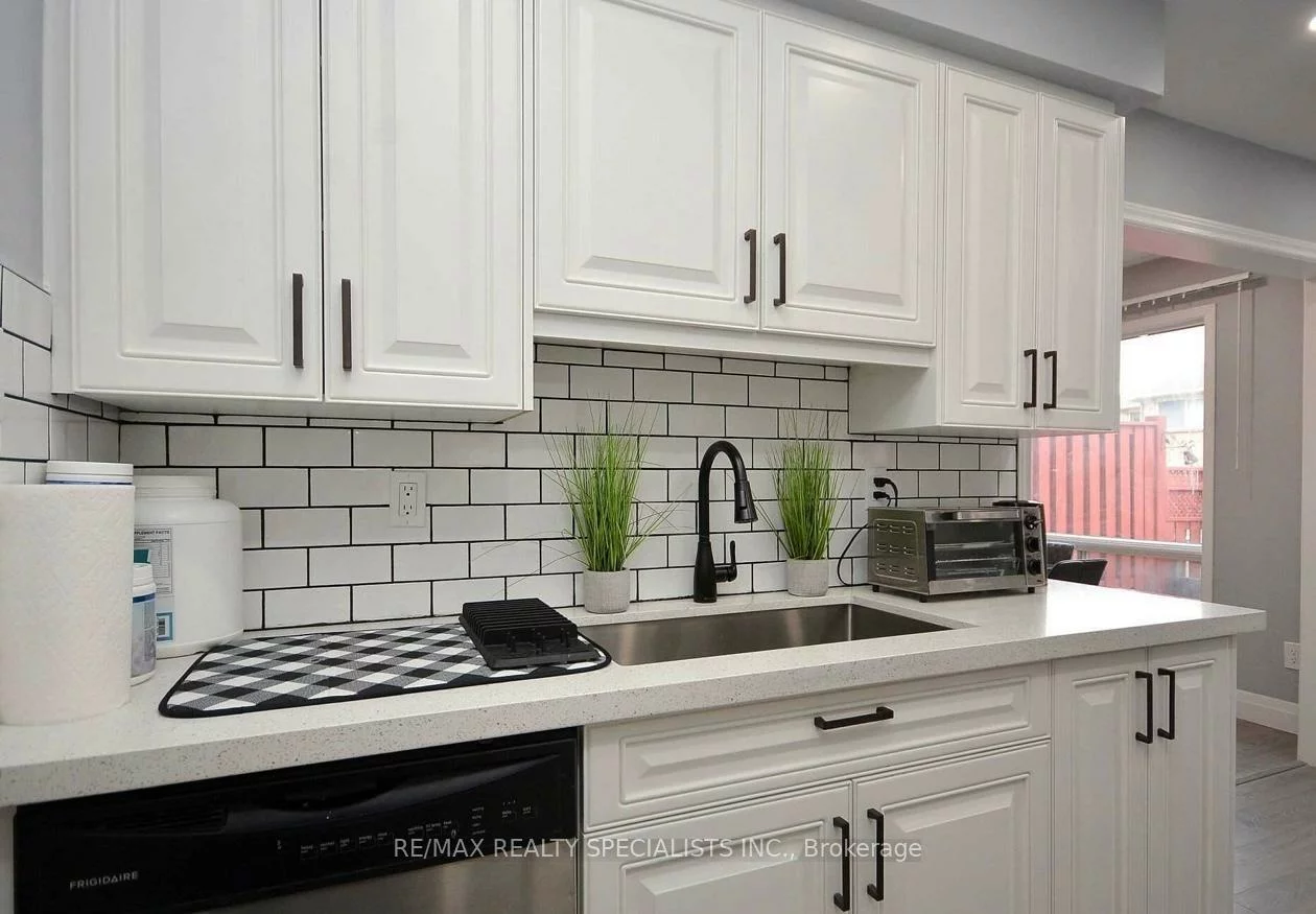 2207, Ridge Landing, 1022 - WT West Oak Trails, Oakville