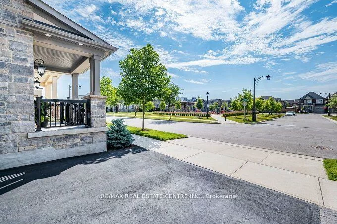 323, Harold Dent, 1008 - GO Glenorchy, Oakville
