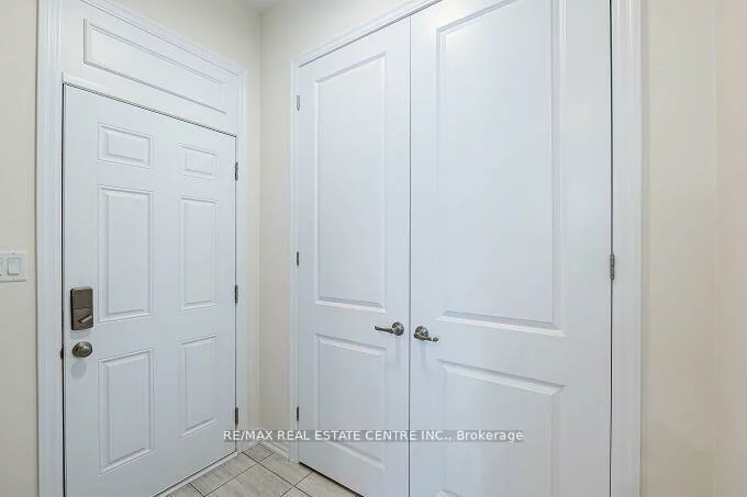 323, Harold Dent, 1008 - GO Glenorchy, Oakville