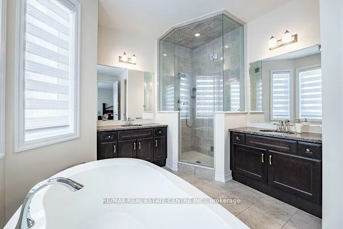 323, Harold Dent, 1008 - GO Glenorchy, Oakville