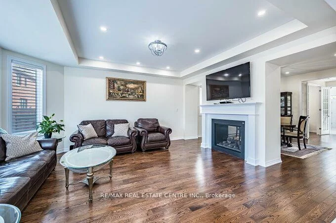 323, Harold Dent, 1008 - GO Glenorchy, Oakville