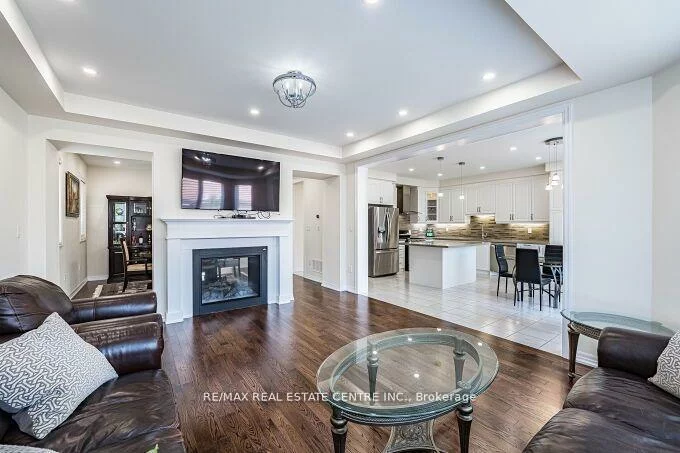 323, Harold Dent, 1008 - GO Glenorchy, Oakville