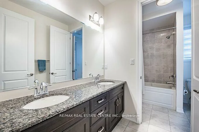 323, Harold Dent, 1008 - GO Glenorchy, Oakville