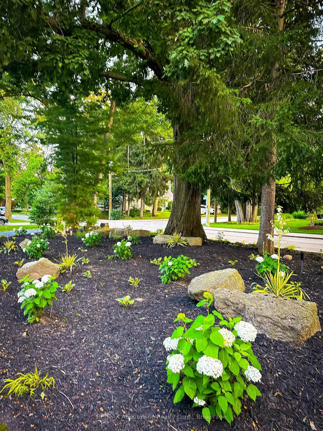 317, Gloucester, 1013 - OO Old Oakville, Oakville