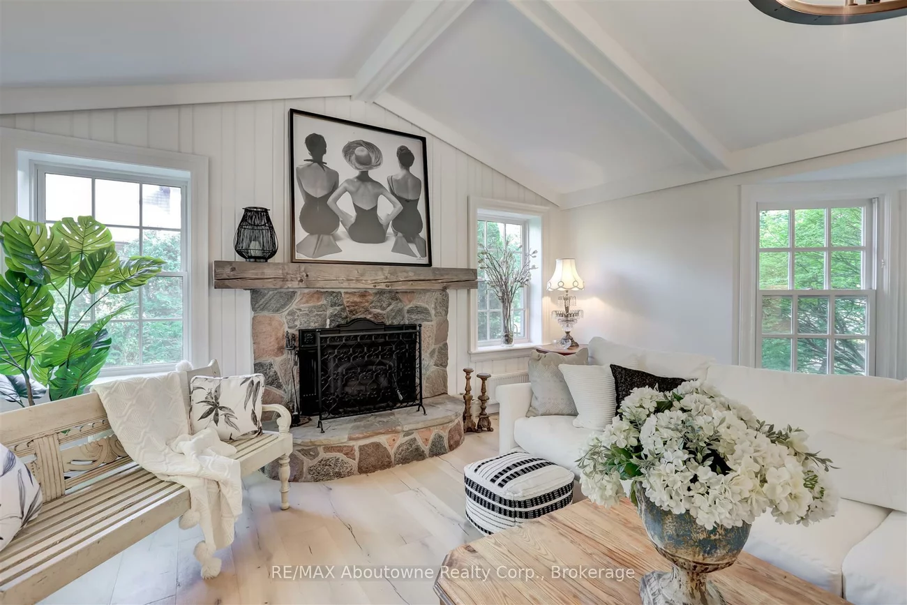 317, Gloucester, 1013 - OO Old Oakville, Oakville