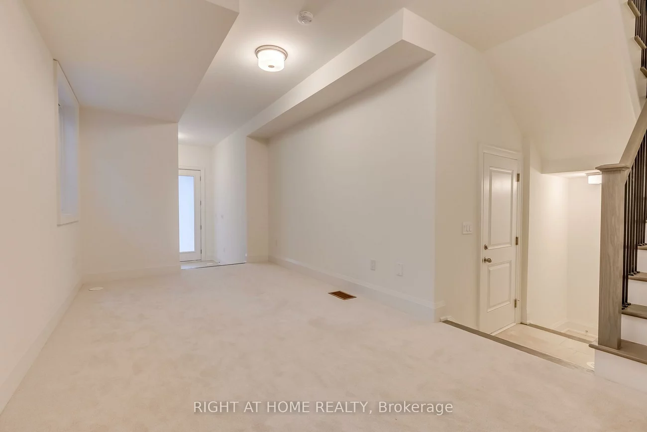 3319, Taha, 1008 - GO Glenorchy, Oakville