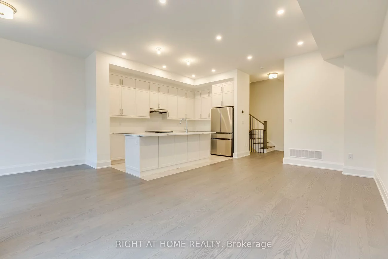 3319, Taha, 1008 - GO Glenorchy, Oakville