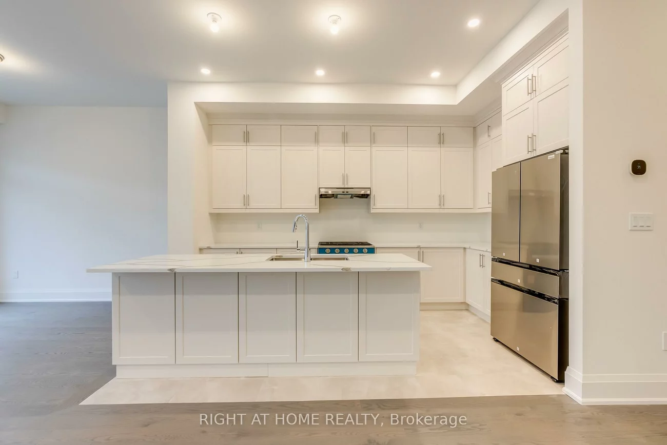 3319, Taha, 1008 - GO Glenorchy, Oakville