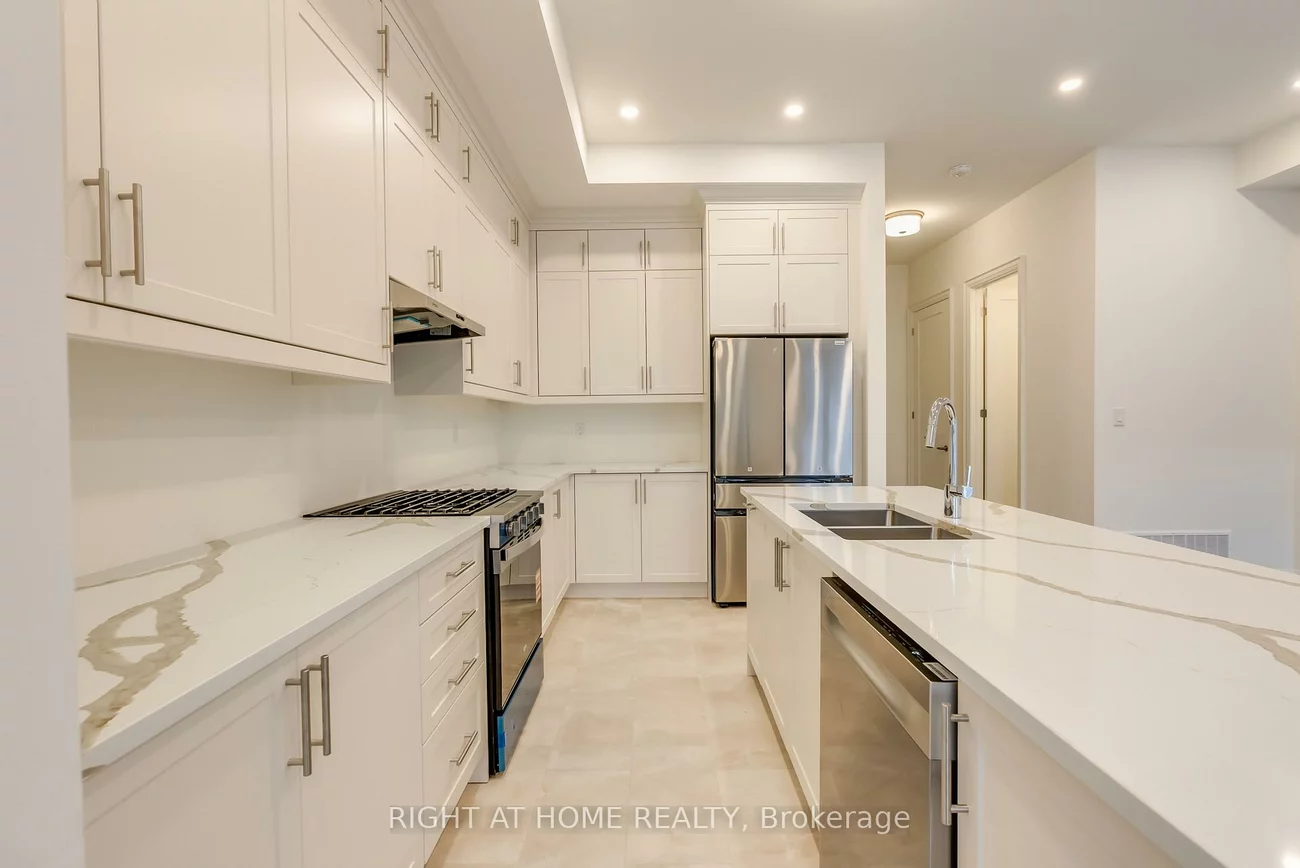 3319, Taha, 1008 - GO Glenorchy, Oakville