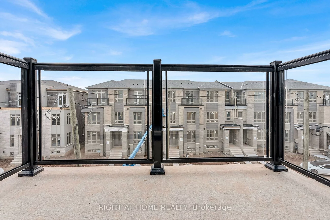 3319, Taha, 1008 - GO Glenorchy, Oakville