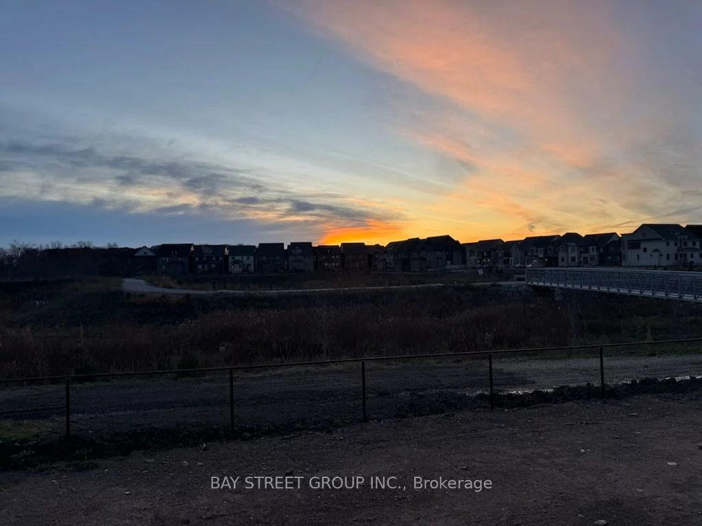 3210, Crystal, 1008 - GO Glenorchy, Oakville