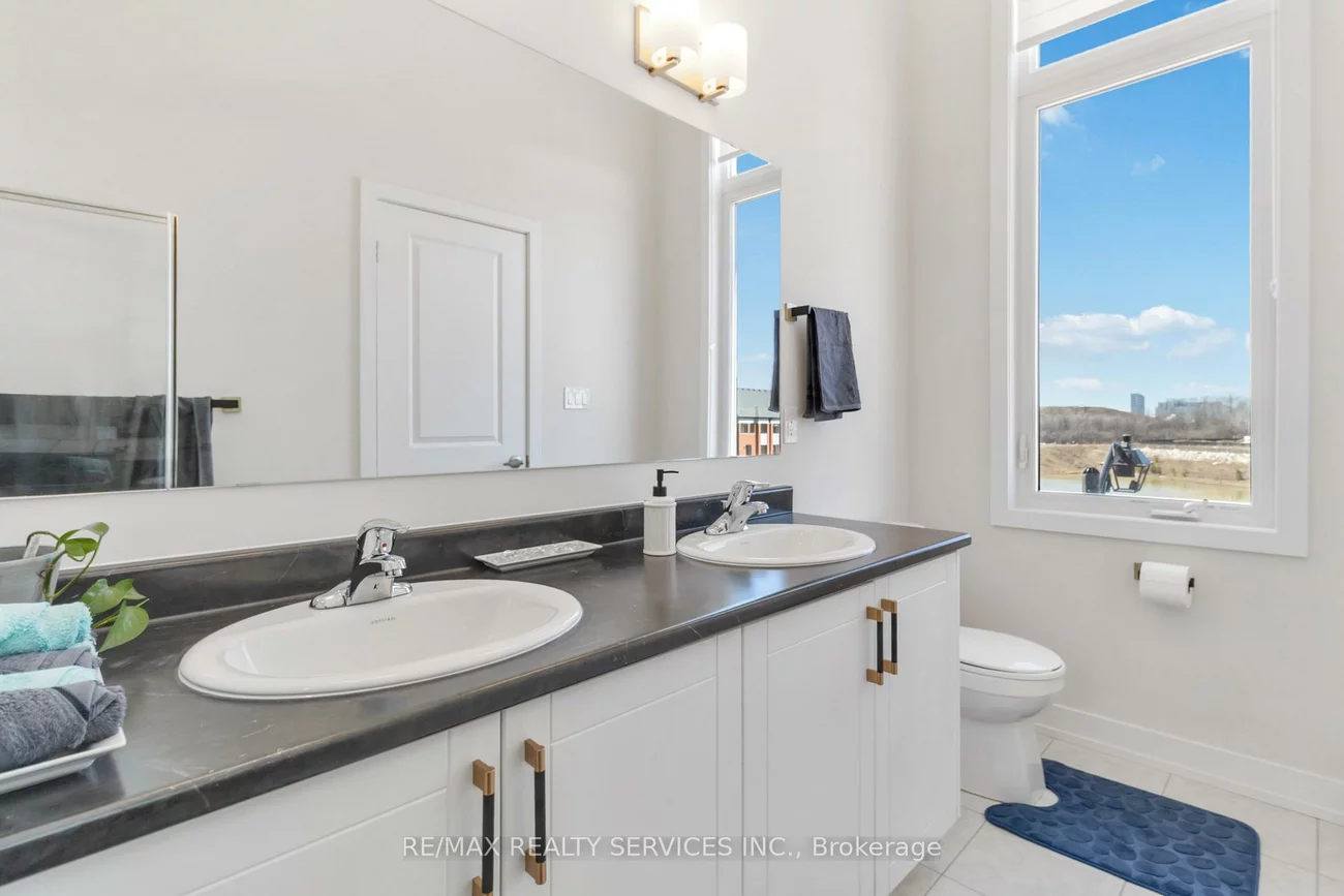 3051, Meadowridge, 1010 - JM Joshua Meadows, Oakville