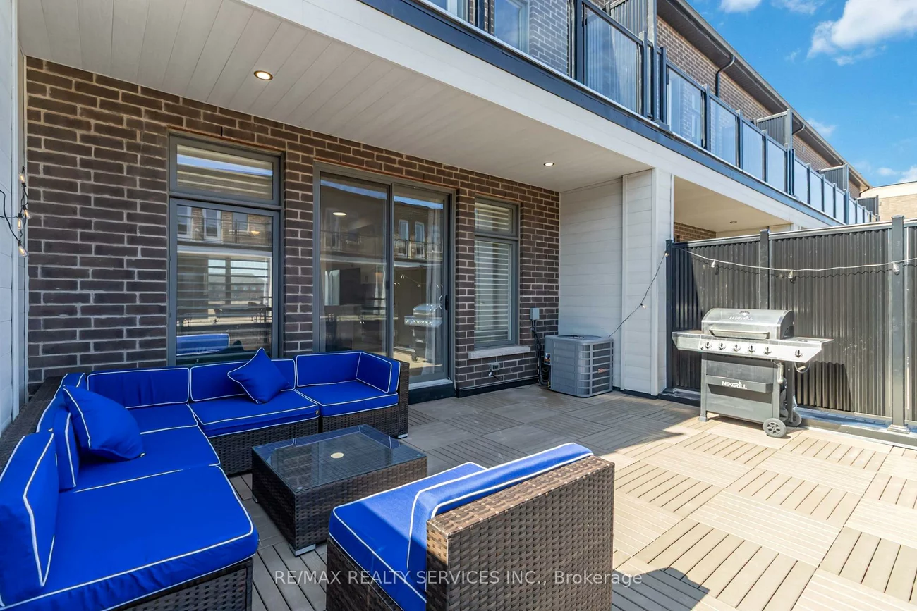 3051, Meadowridge, 1010 - JM Joshua Meadows, Oakville