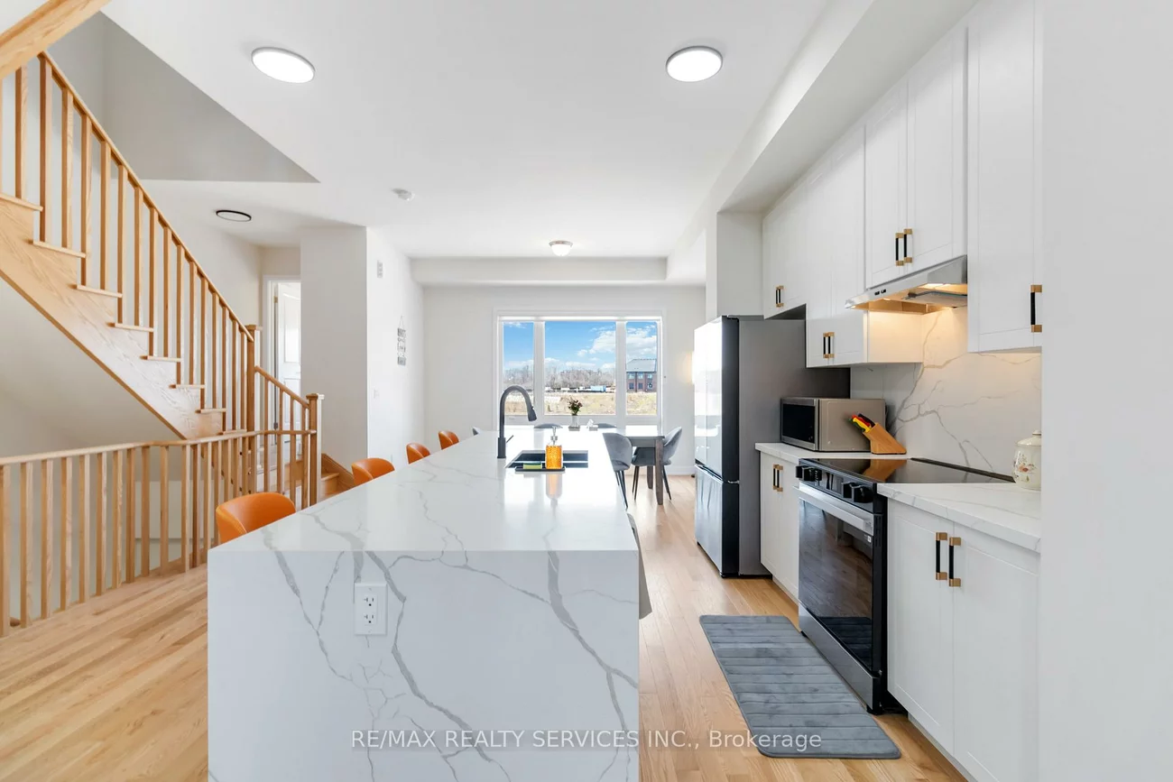 3051, Meadowridge, 1010 - JM Joshua Meadows, Oakville