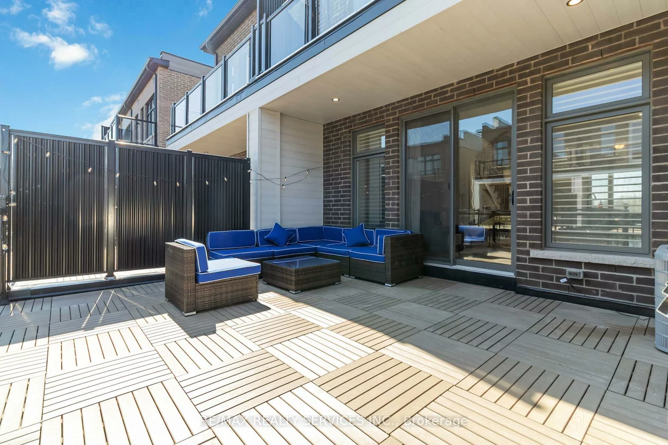 3051, Meadowridge, 1010 - JM Joshua Meadows, Oakville